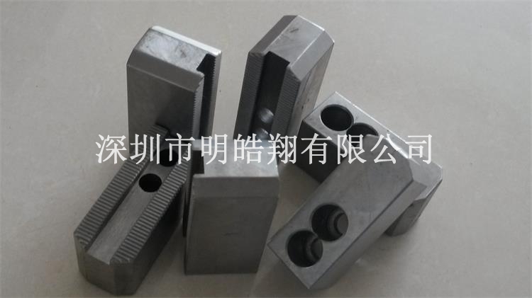 油压软爪